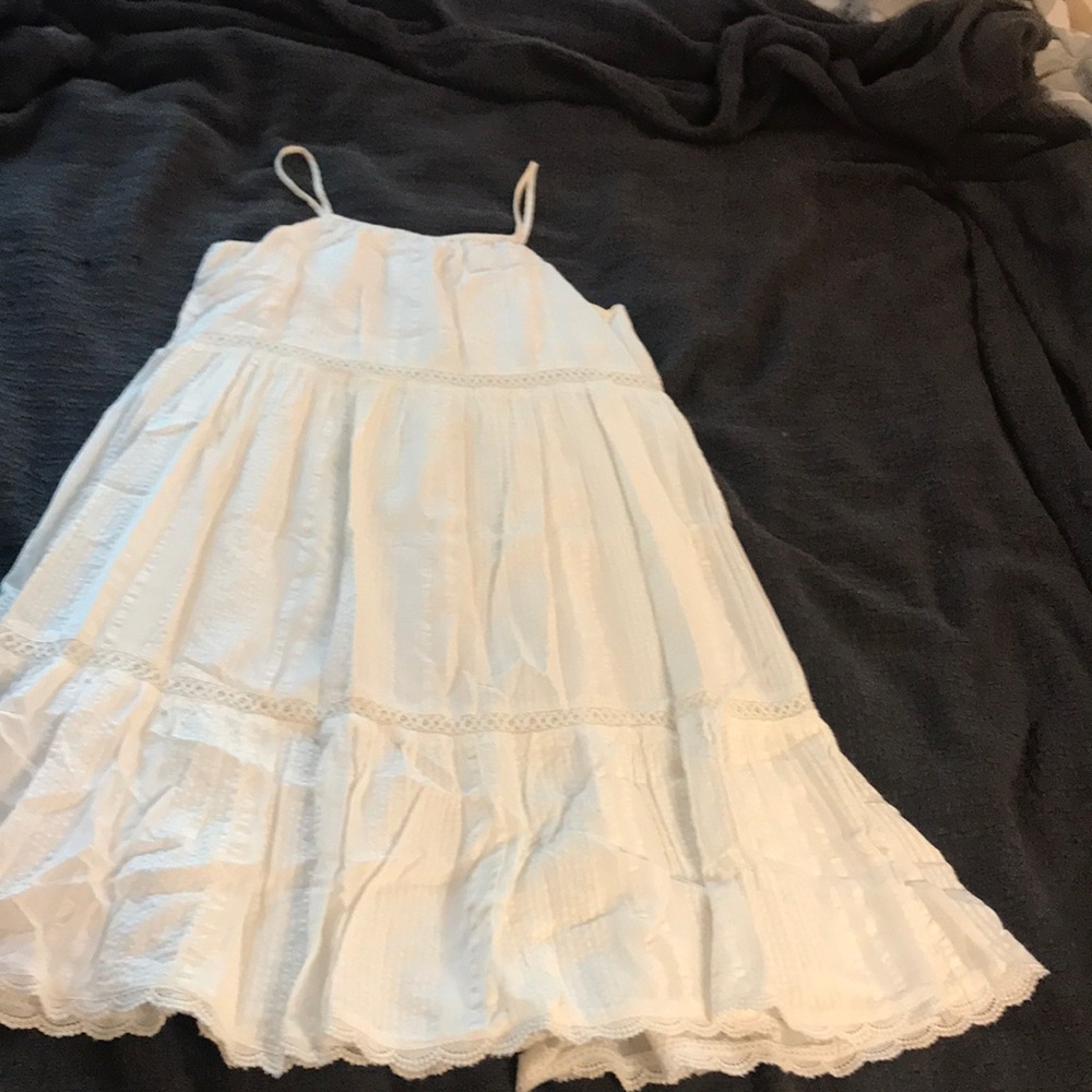 Summertime white dress🤍